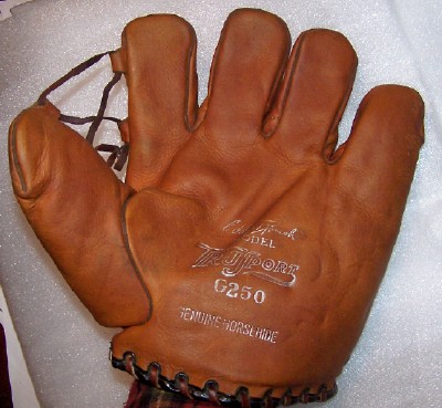 Edd Roush TruSport G250 Front